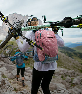 Cyklistický batoh Attack 20 se slevou -35 %