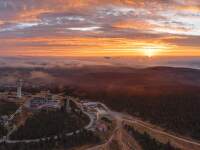 Radiační mlhy a východ slunce nad Klínovcem