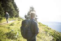 Co-si-sbalit-na-hory-v-lete-millet (1)