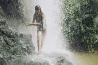 otužování pod vodopádem