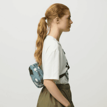 Ľadvinka Fjällräven KANKEN GRAPHICS HIP PACK Nimbus Blue-Hidden Animals