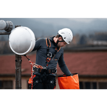 Smyčka Rock Empire Stand červená 005