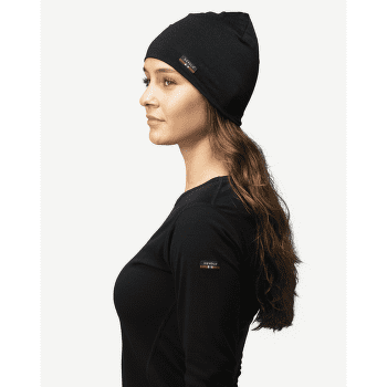 Čiapka Devold Breeze Cap 740A Beetroot