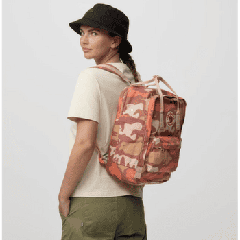 Batoh Fjällräven KANKEN GRAPHICS LAPTOP 15 Nimbus Blue-Hidden Animals