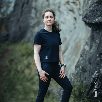 Triko krátký rukáv Mammut Massone T-Shirt Cropped Women Patch 3778 mammut red