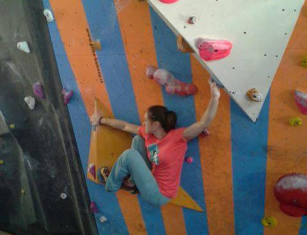 Jak na lezení na umělé stěně? Nechte si poradit od HUDY ambasadorky Petry Růžičkové