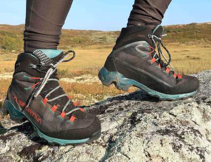 RECENZE: Testujeme pohorky La Sportiva Aequilibrium Hike GTX Women