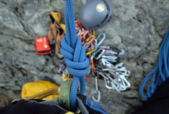 Ako uviazať správny horolezecký uzol?