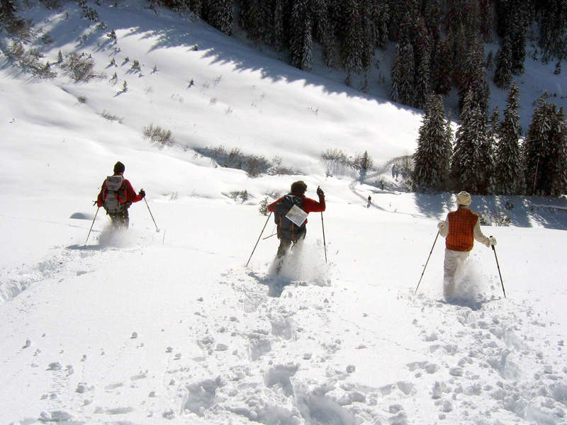 sněžnice Inook běh na sněžnicích zimní turistika