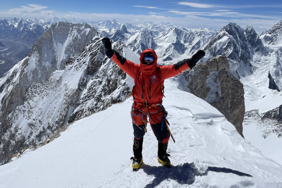 Marek na vrcholu Gasherbrum II