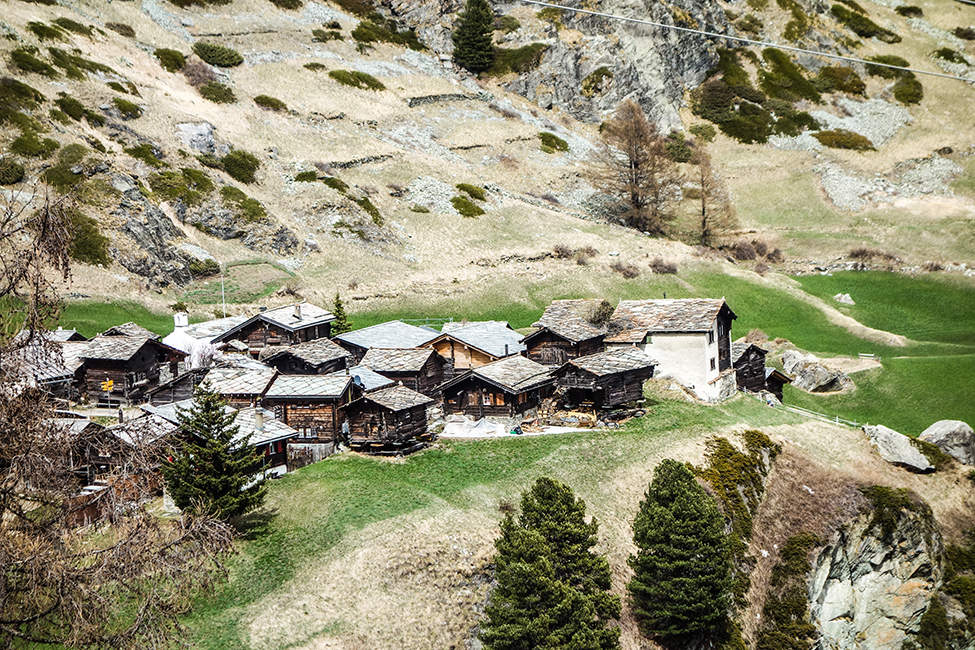 41 míjíme osady nad Zermattem