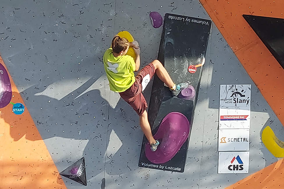 Honza Štípek bouldering